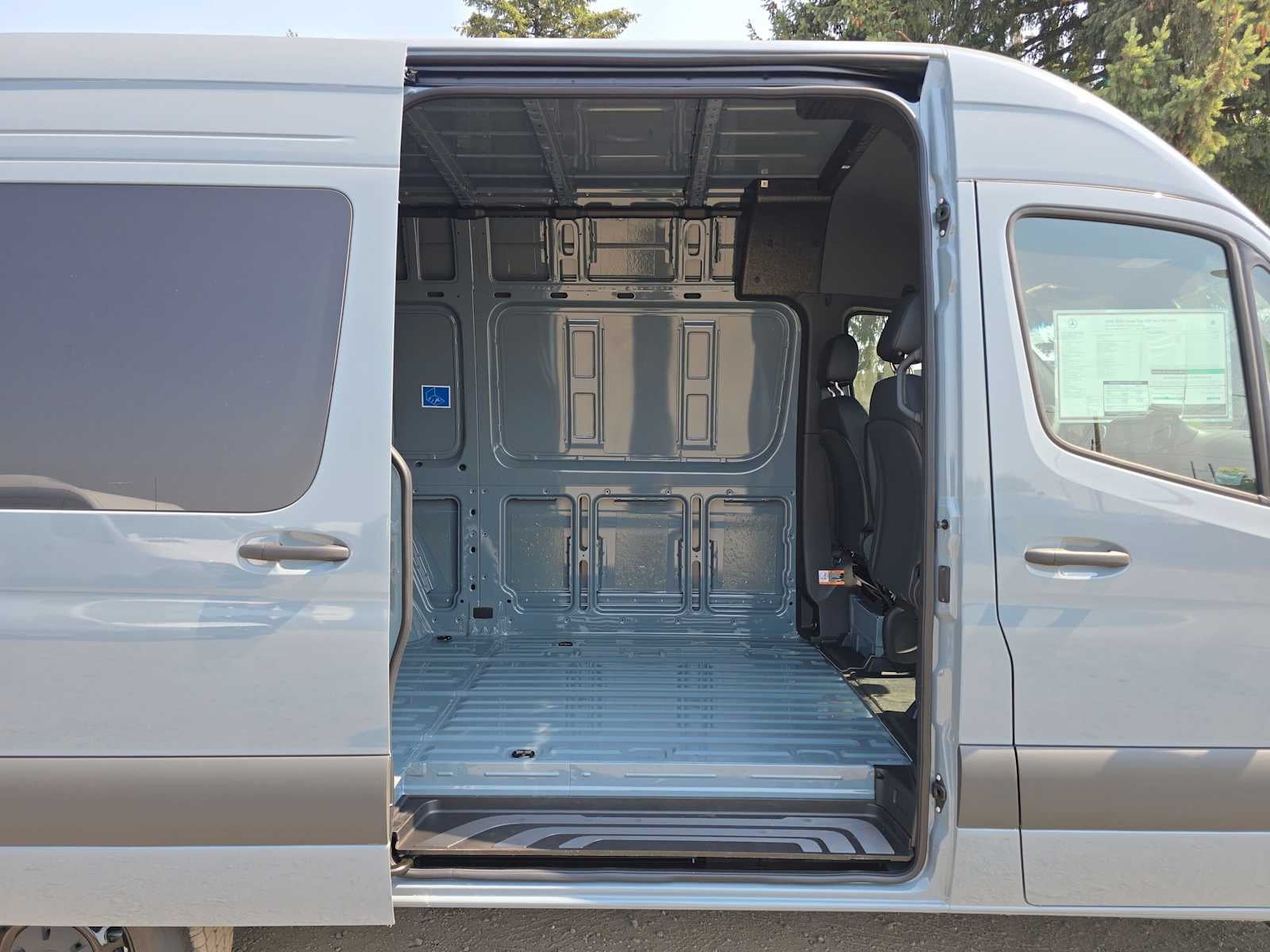 2026 Mercedes-Benz Sprinter Cargo 2500 Standard Roof I4 Diesel HO 144 AWD