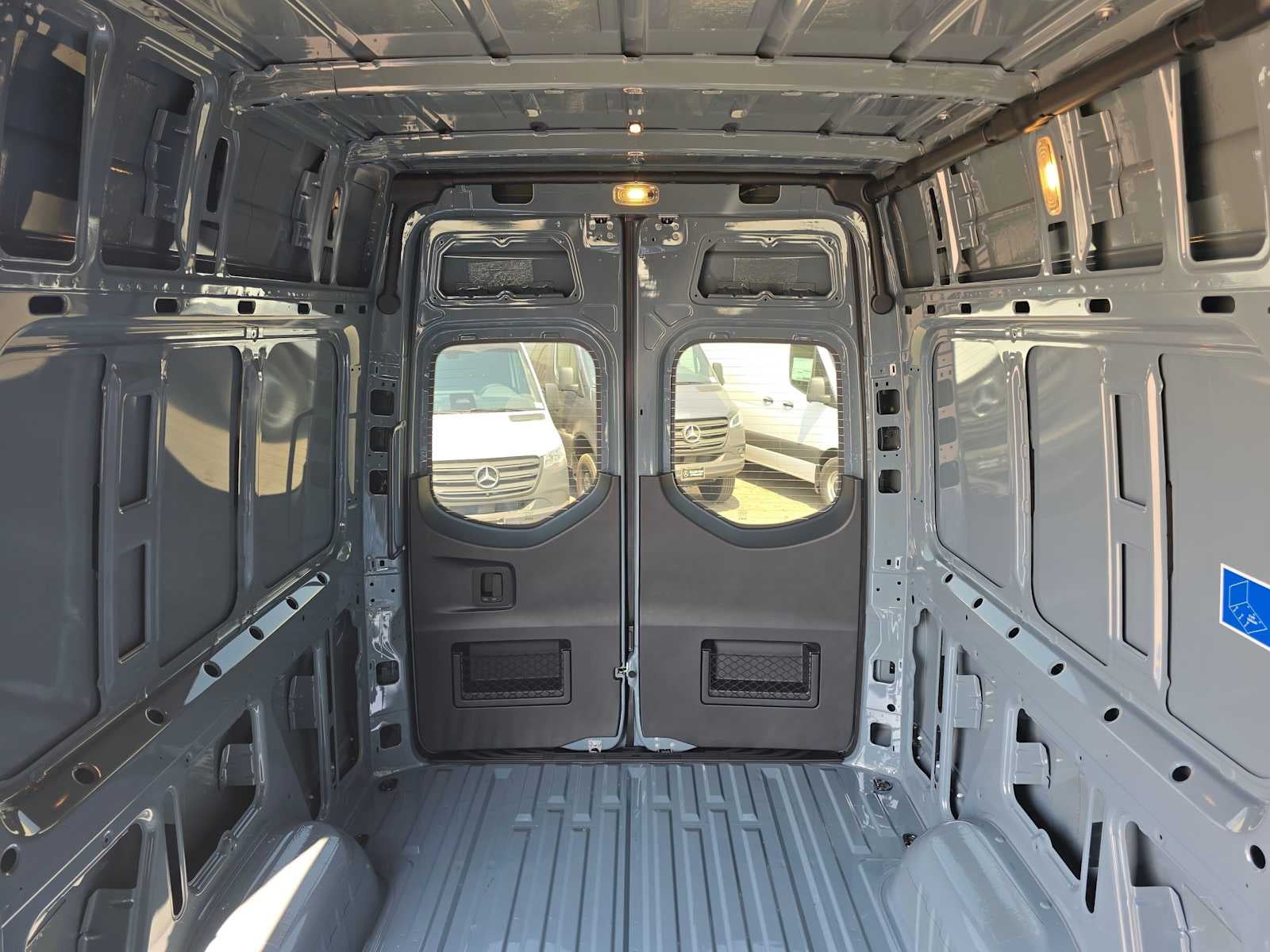 2026 Mercedes-Benz Sprinter Cargo 2500 Standard Roof I4 Diesel HO 144 AWD
