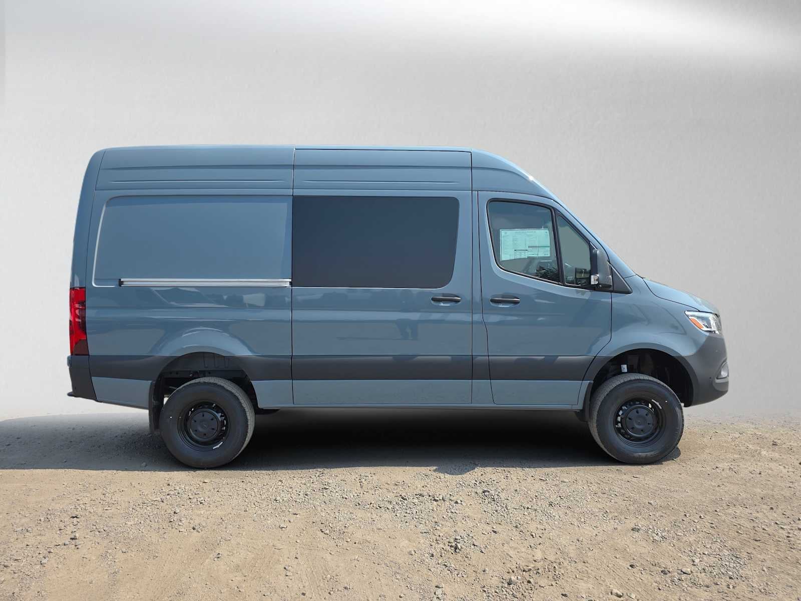 2026 Mercedes-Benz Sprinter Cargo 2500 Standard Roof I4 Diesel HO 144 AWD