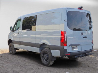 2026 Mercedes-Benz Sprinter Crew 2500 Standard Roof I4 Diesel HO 144 AWD