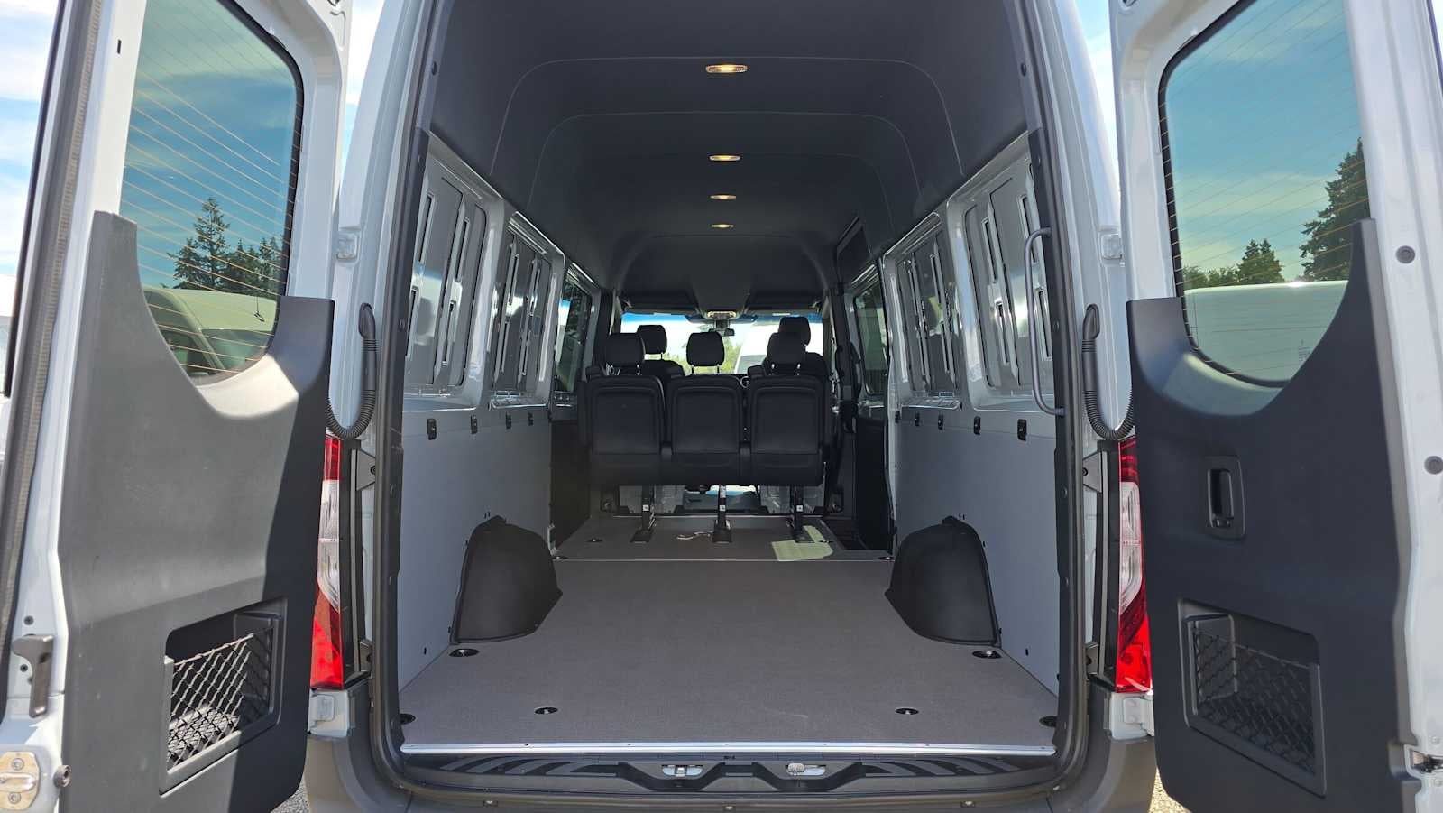 2026 Mercedes-Benz Sprinter 2500 High Roof I4 Diesel HO 170 AWD