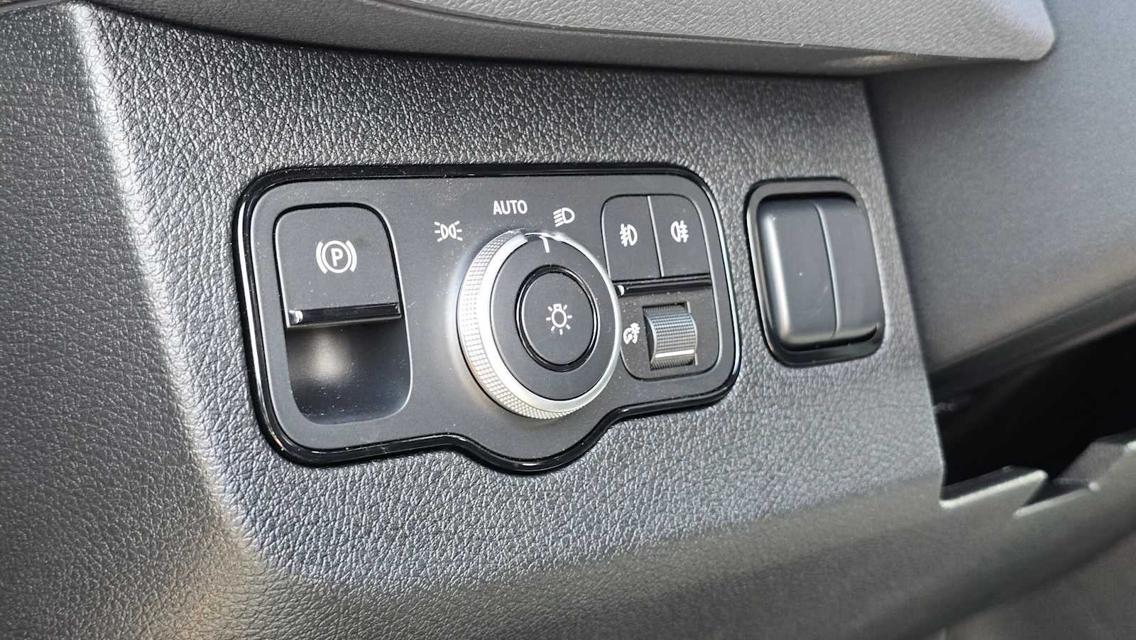2026 Mercedes-Benz Sprinter 2500 High Roof I4 Diesel HO 170 AWD