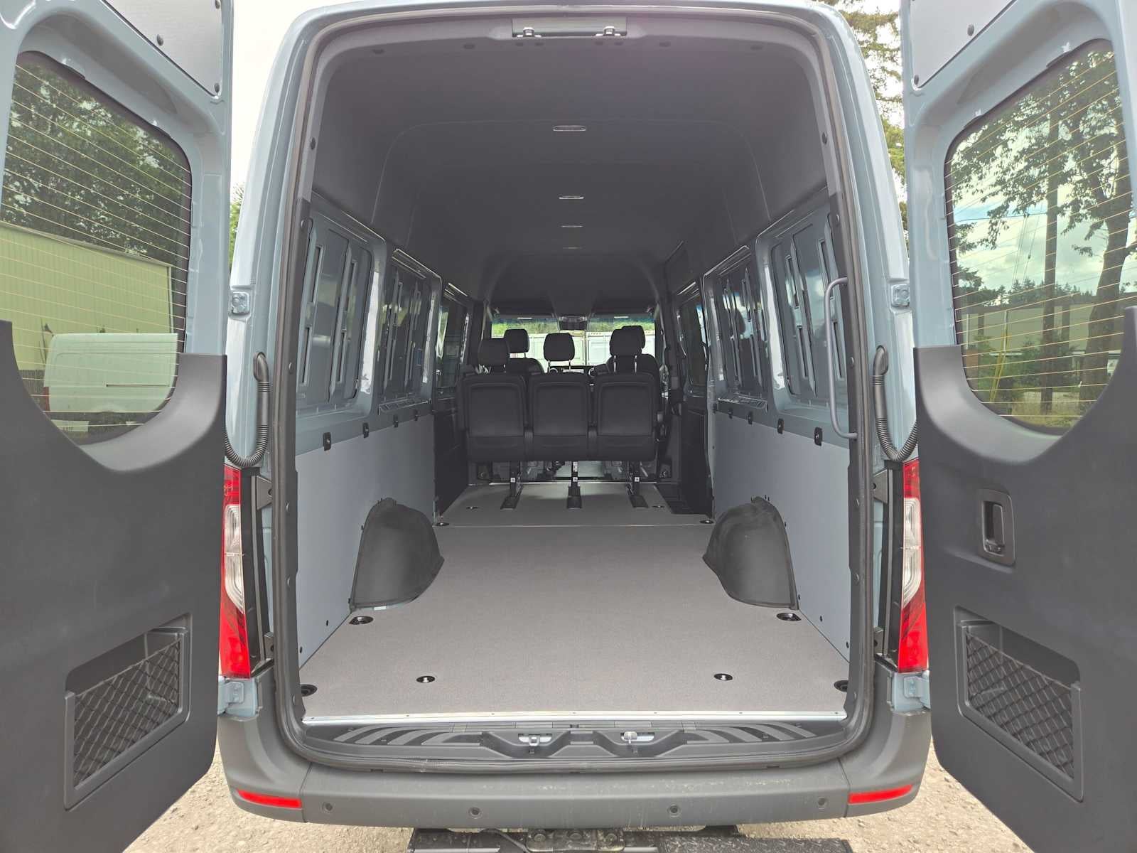 2026 Mercedes-Benz Sprinter Crew 2500 High Roof I4 Diesel HO 170 AWD