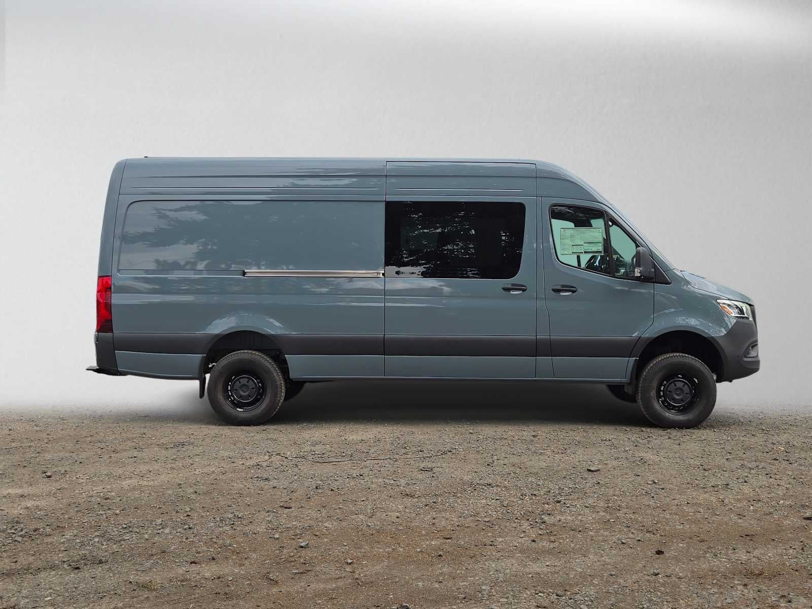 2026 Mercedes-Benz Sprinter Crew 2500 High Roof I4 Diesel HO 170 AWD