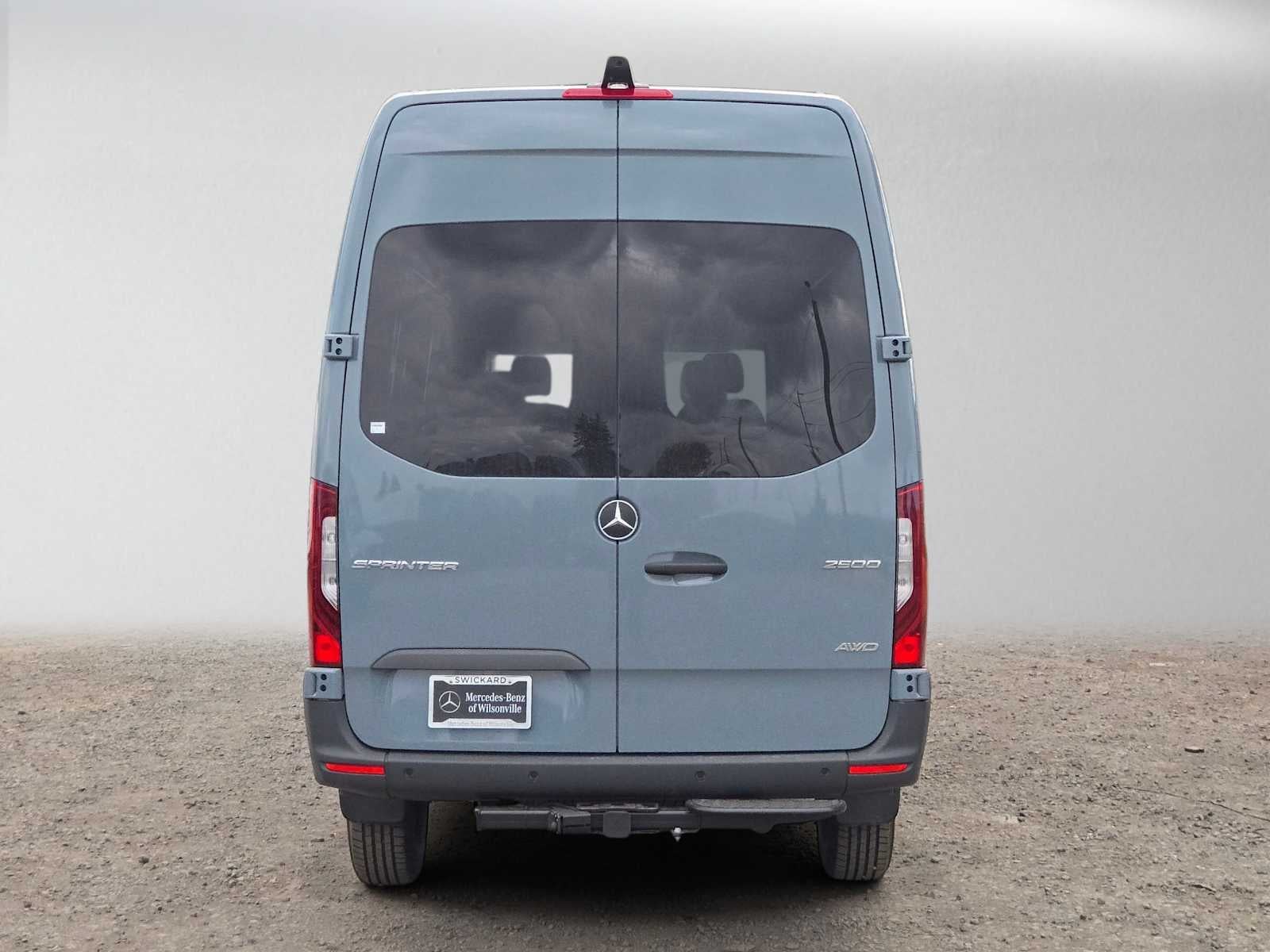 2026 Mercedes-Benz Sprinter Crew 2500 High Roof I4 Diesel HO 170 AWD
