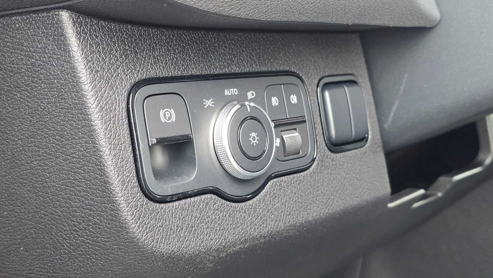 2026 Mercedes-Benz Sprinter 2500 High Roof I4 Diesel HO 170 AWD