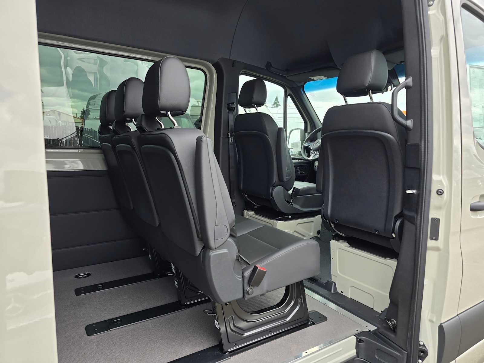 2026 Mercedes-Benz Sprinter 2500 High Roof I4 Diesel HO 170 AWD