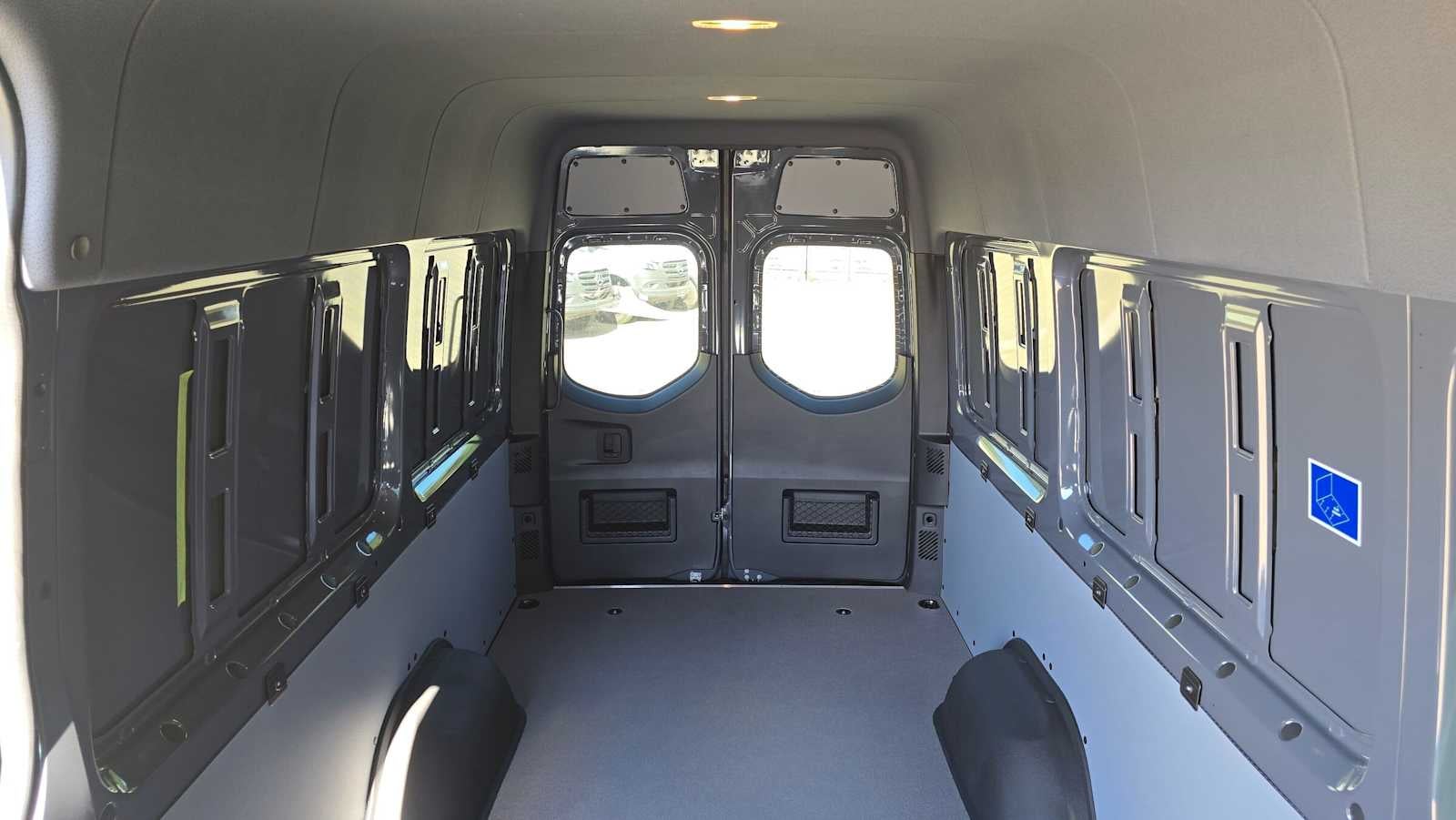 2026 Mercedes-Benz Sprinter 2500 High Roof I4 Diesel HO 170 AWD