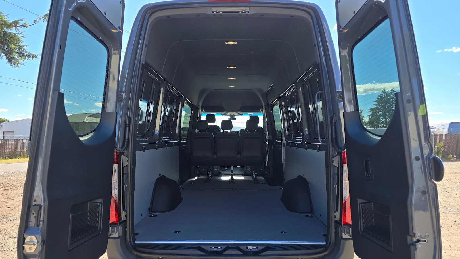2026 Mercedes-Benz Sprinter 2500 High Roof I4 Diesel HO 170 AWD