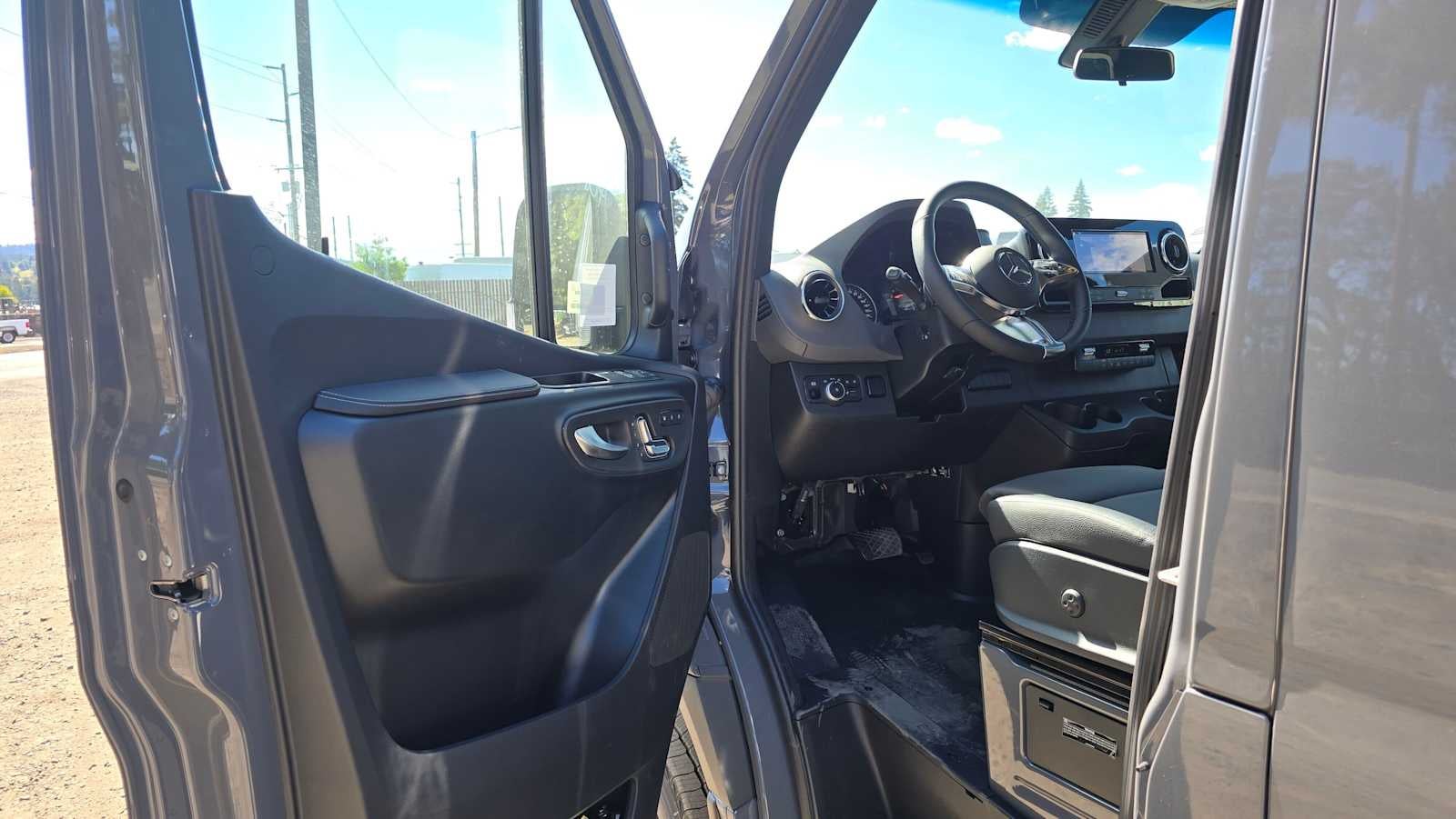 2026 Mercedes-Benz Sprinter 2500 High Roof I4 Diesel HO 170 AWD