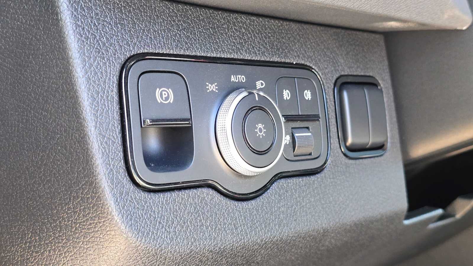 2026 Mercedes-Benz Sprinter 2500 High Roof I4 Diesel HO 170 AWD