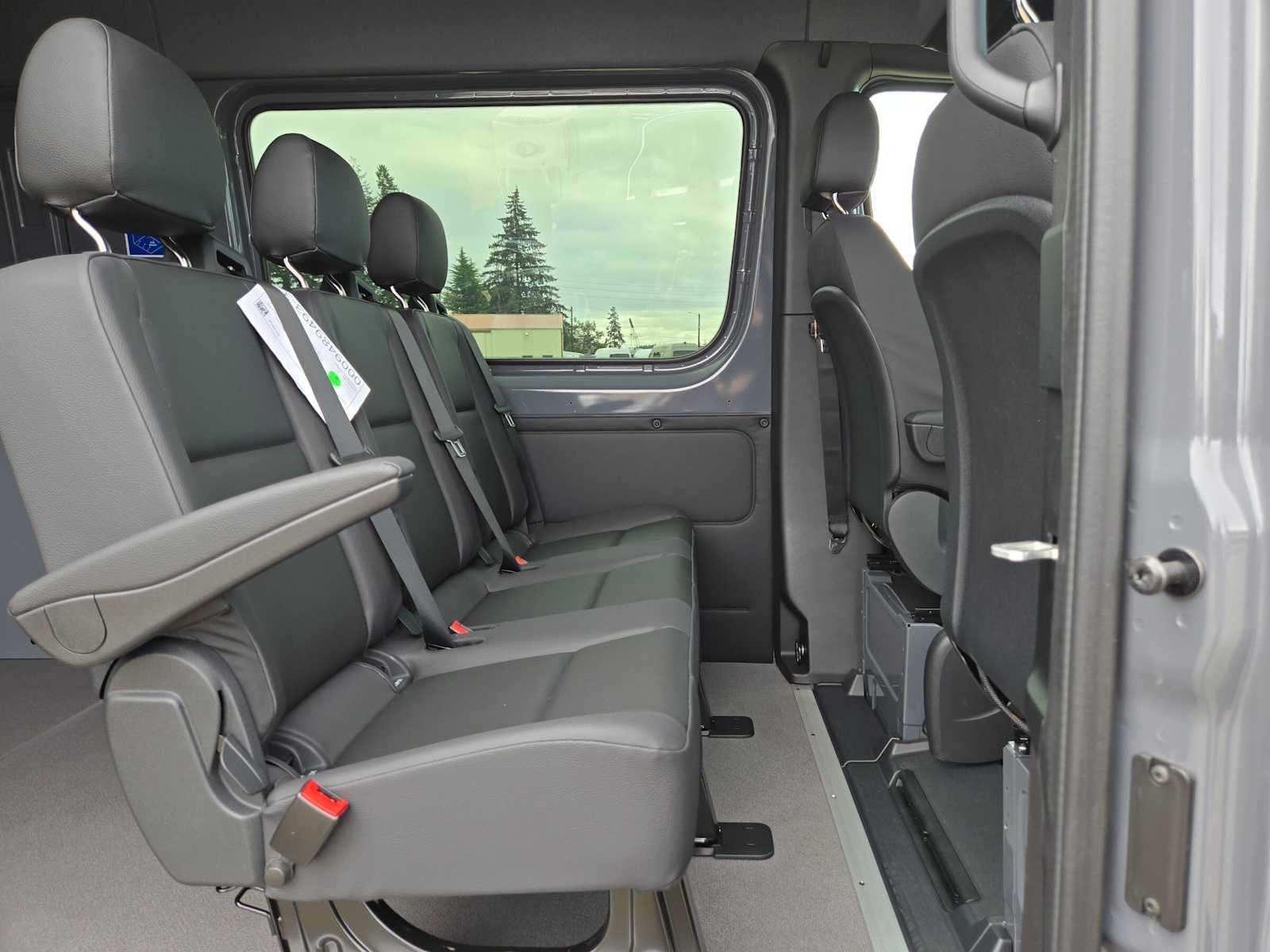 2026 Mercedes-Benz Sprinter Crew 2500 High Roof I4 Diesel HO 170 AWD