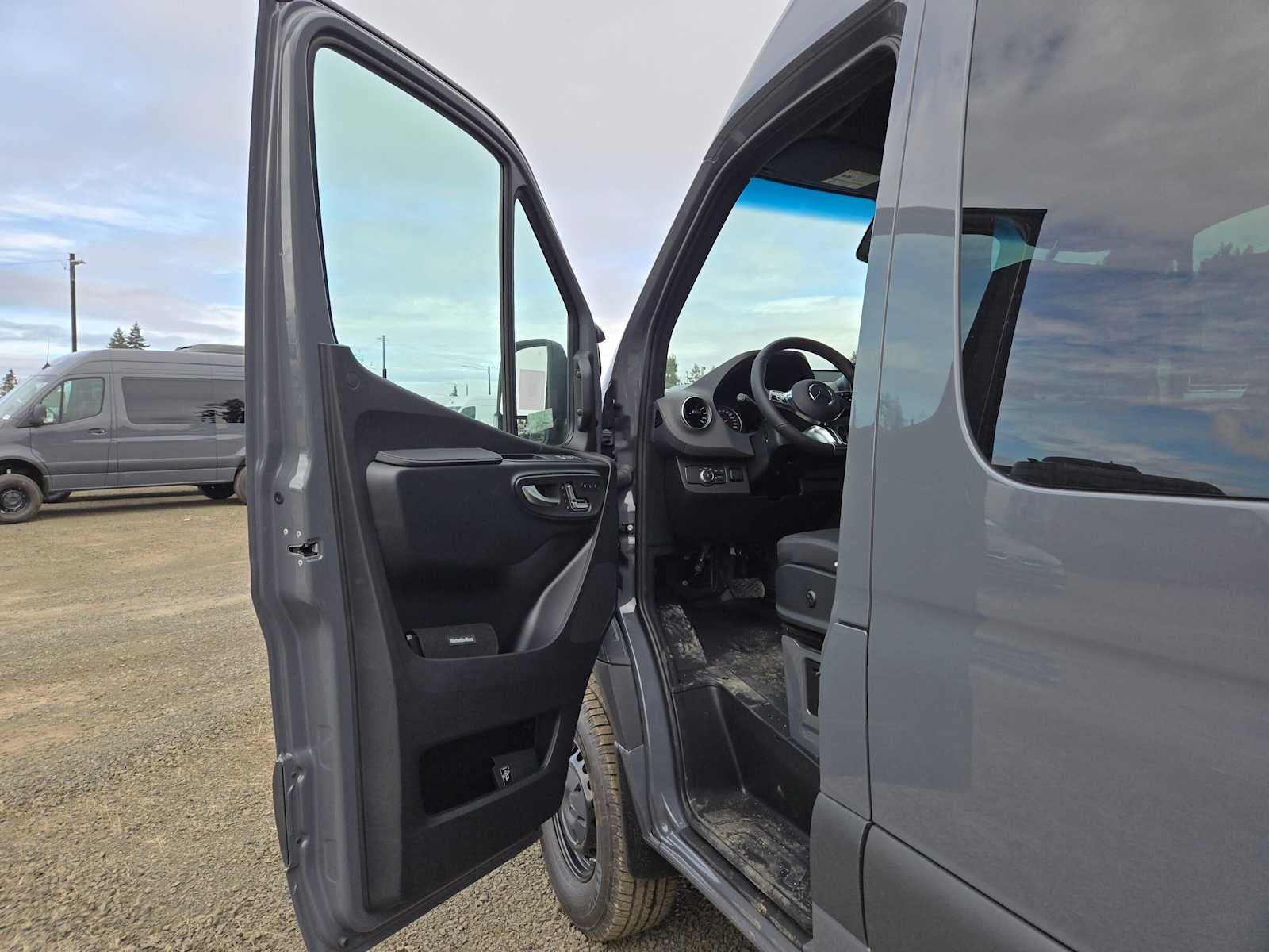 2026 Mercedes-Benz Sprinter Crew 2500 High Roof I4 Diesel HO 170 AWD