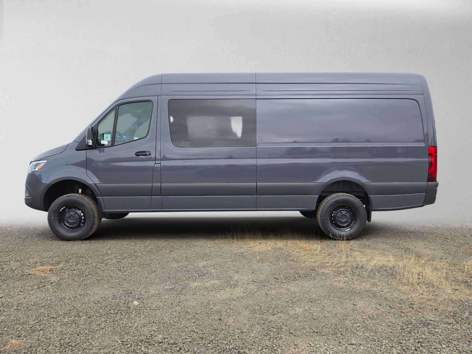 2026 Mercedes-Benz Sprinter Crew 2500 High Roof I4 Diesel HO 170 AWD
