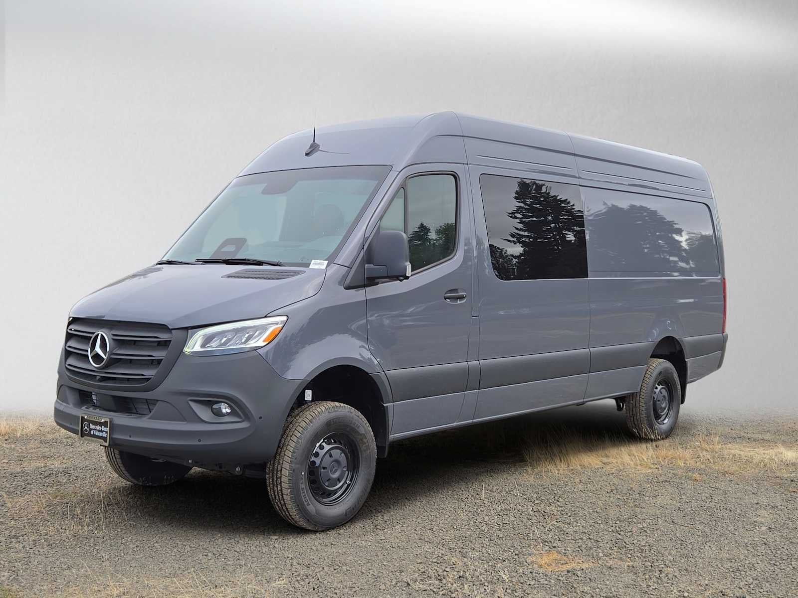 2026 Mercedes-Benz Sprinter Crew 2500 High Roof I4 Diesel HO 170 AWD