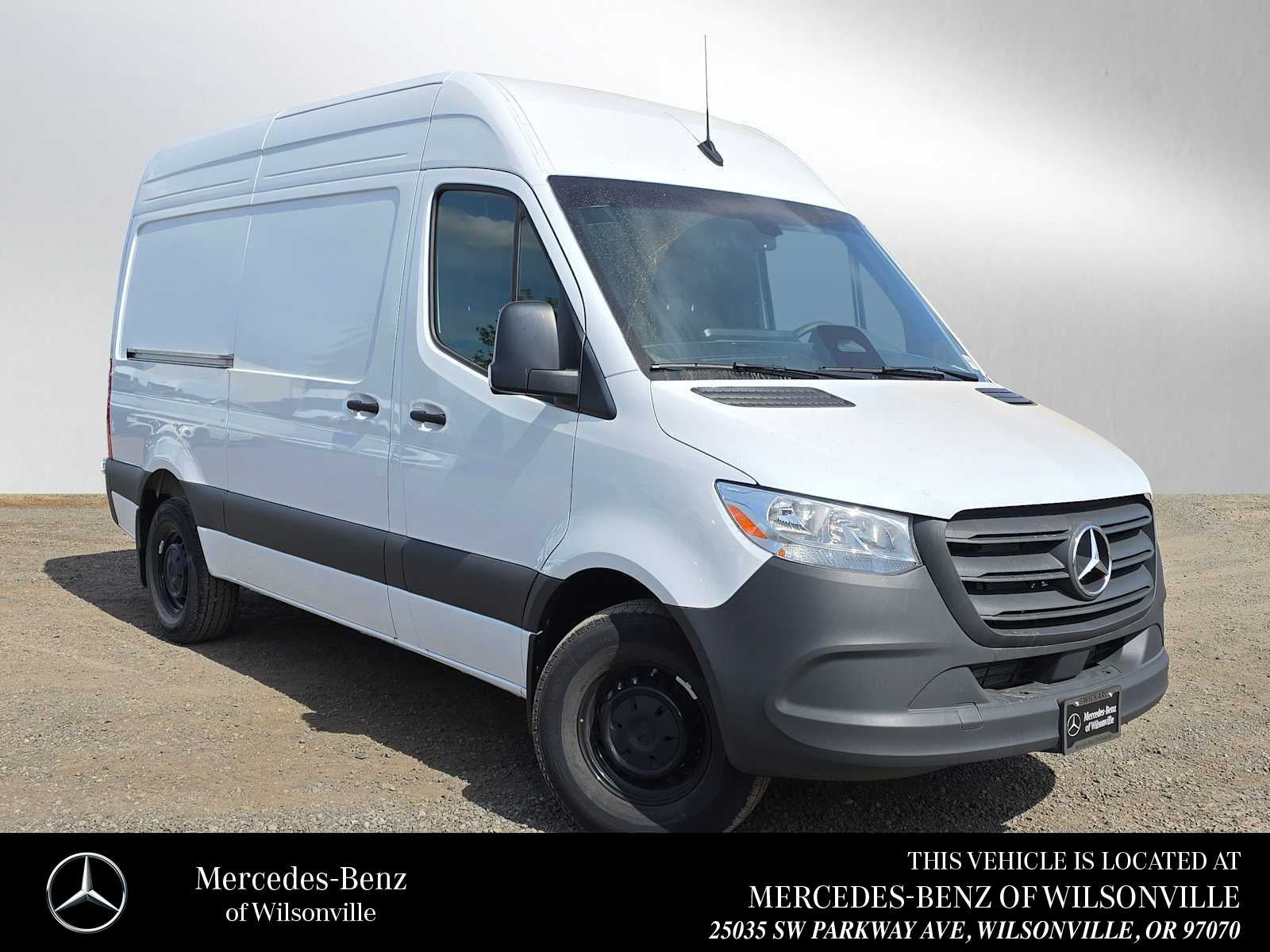 2025 Mercedes-Benz Sprinter Cargo Van 2500 Standard Roof I4 Diesel 144 RWD