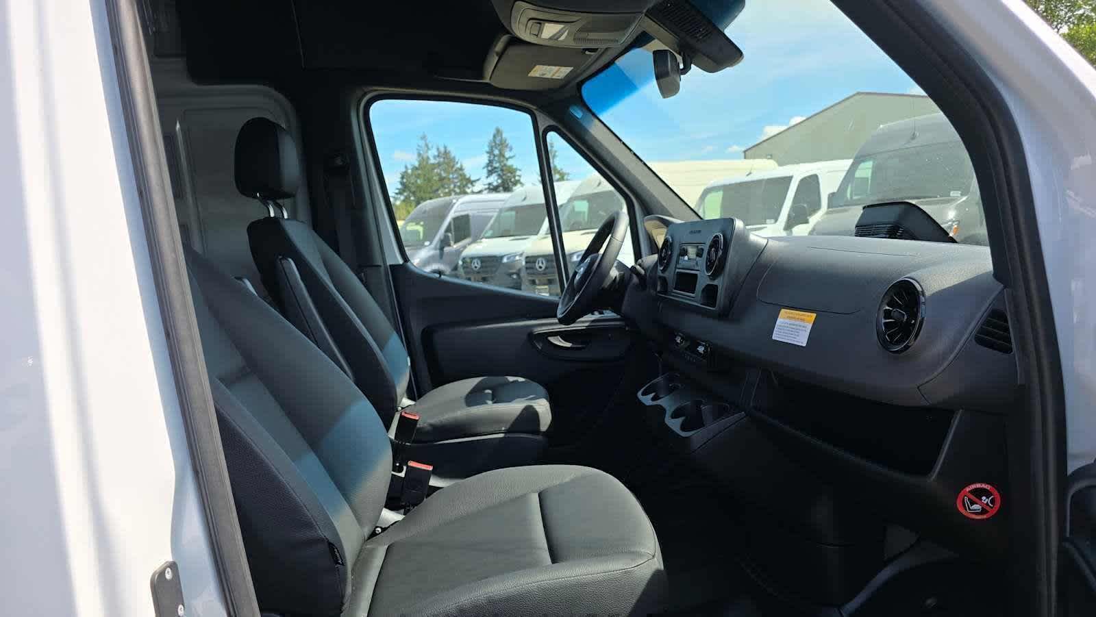 2025 Mercedes-Benz Sprinter Cargo Van 2500 Standard Roof I4 Diesel 144 RWD