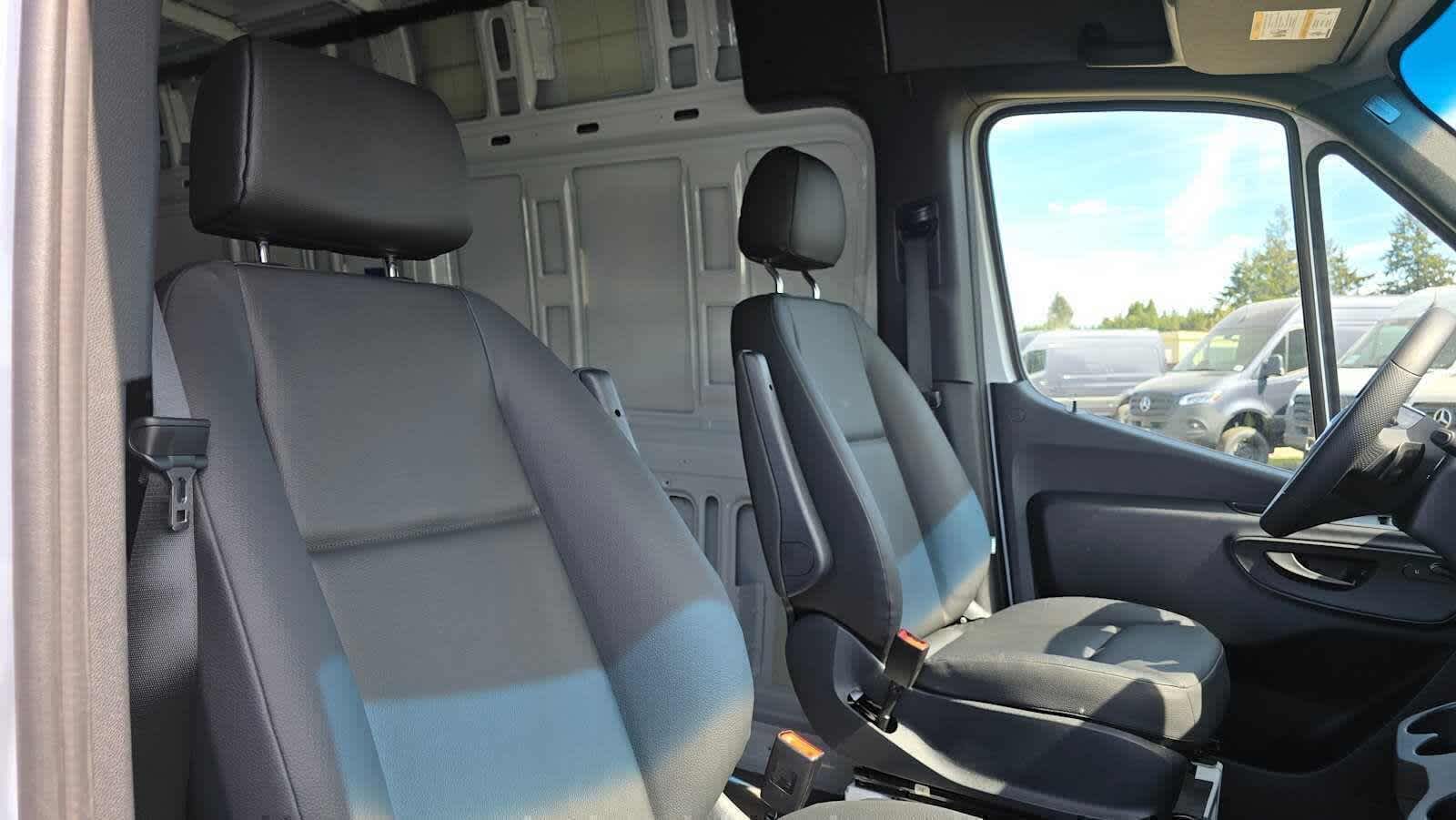 2025 Mercedes-Benz Sprinter Cargo Van 2500 Standard Roof I4 Diesel 144 RWD