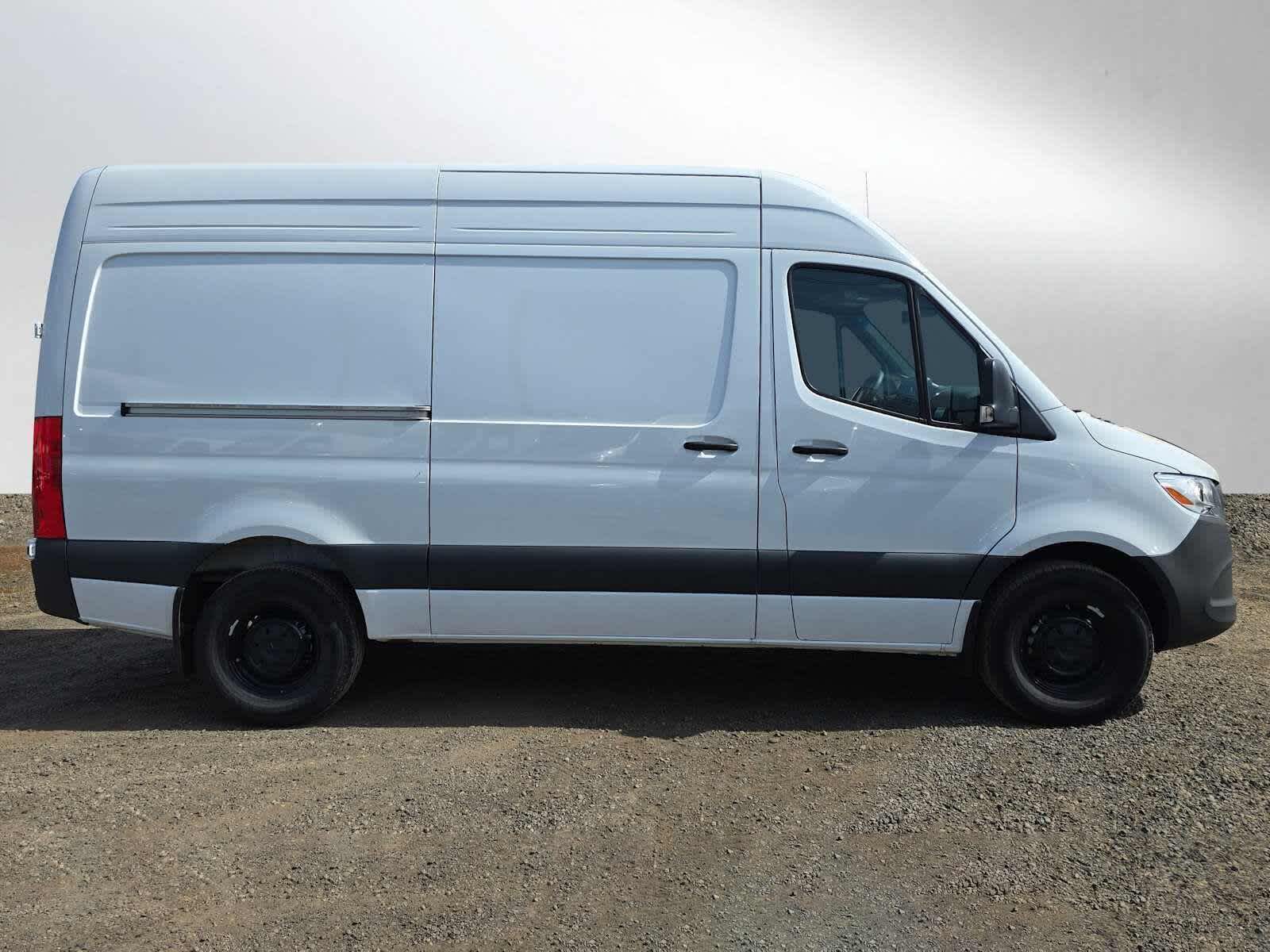 2025 Mercedes-Benz Sprinter Cargo Van 2500 Standard Roof I4 Diesel 144 RWD