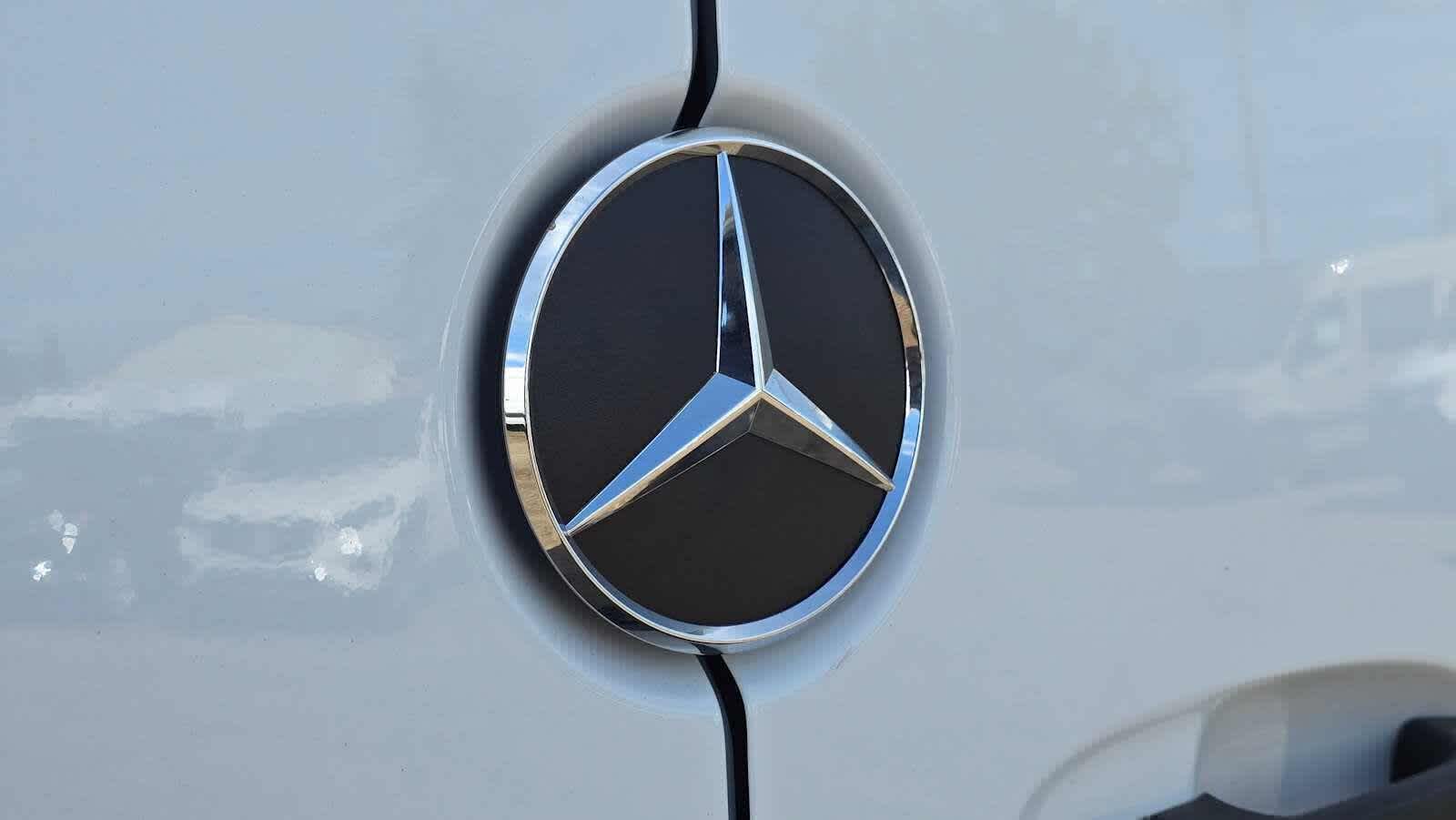 2025 Mercedes-Benz Sprinter Cargo Van 2500 Standard Roof I4 Diesel 144 RWD