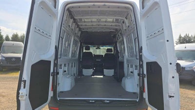 2025 Mercedes-Benz Sprinter Cargo Van 2500 Standard Roof I4 Diesel 144 RWD