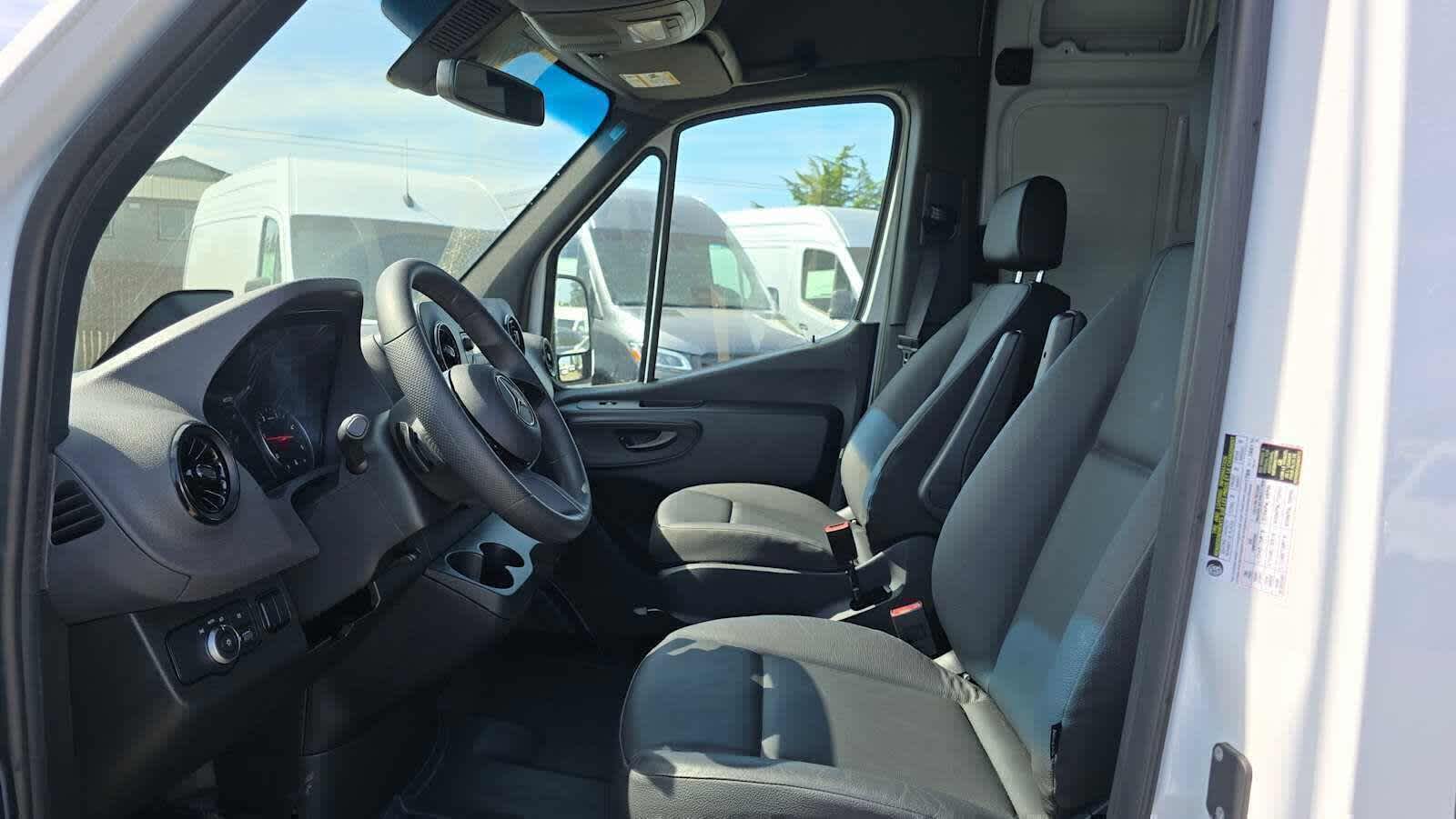 2025 Mercedes-Benz Sprinter Cargo Van 2500 Standard Roof I4 Diesel 144 RWD