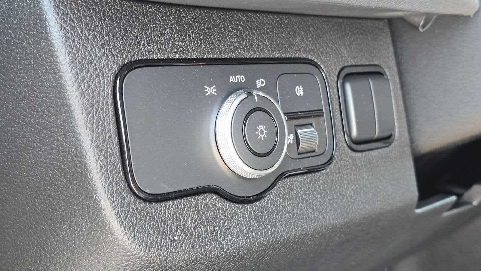 2025 Mercedes-Benz Sprinter Cargo Van 2500 Standard Roof I4 Diesel 144 RWD