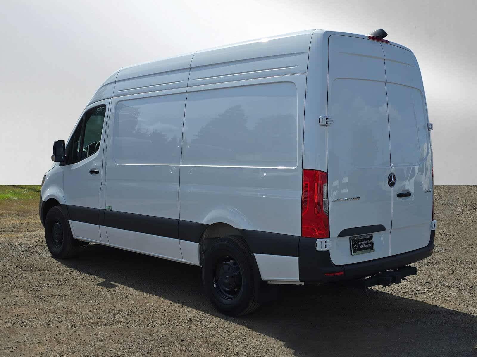 2025 Mercedes-Benz Sprinter Cargo Van 2500 Standard Roof I4 Diesel 144 RWD