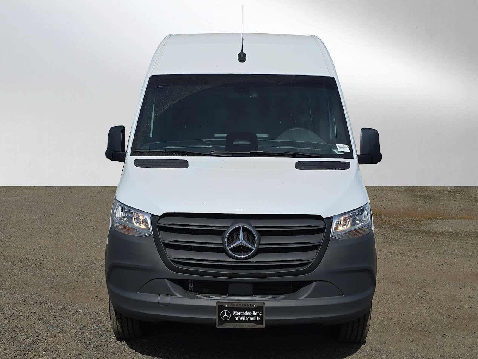 2025 Mercedes-Benz Sprinter Cargo Van 2500 Standard Roof I4 Diesel 144 RWD