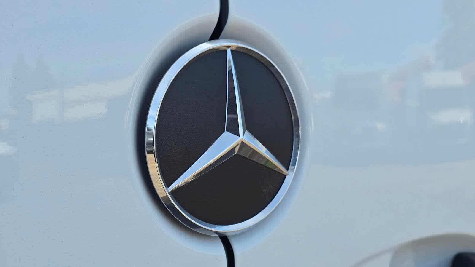 2025 Mercedes-Benz Sprinter Cargo Van 2500 Standard Roof I4 Diesel 144 RWD