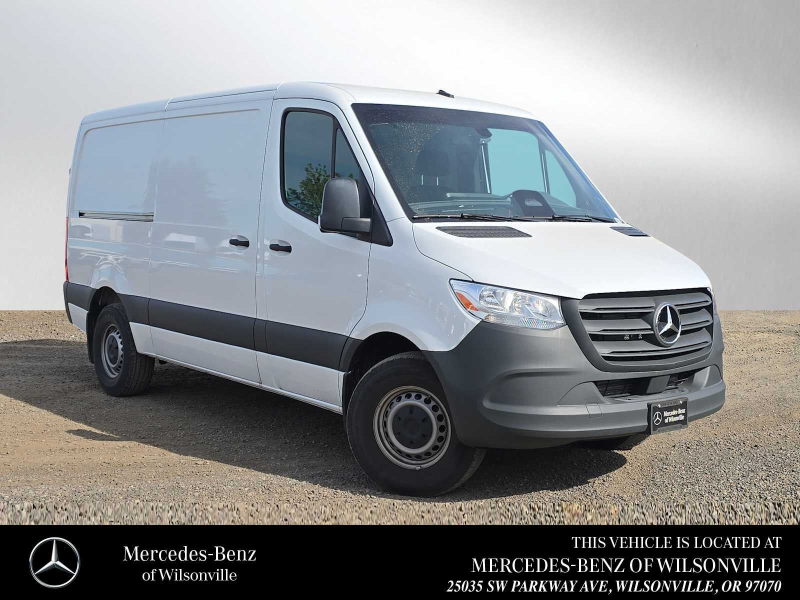 2025 Mercedes-Benz Sprinter Cargo Van 2500 Standard Roof I4 Diesel 144 RWD