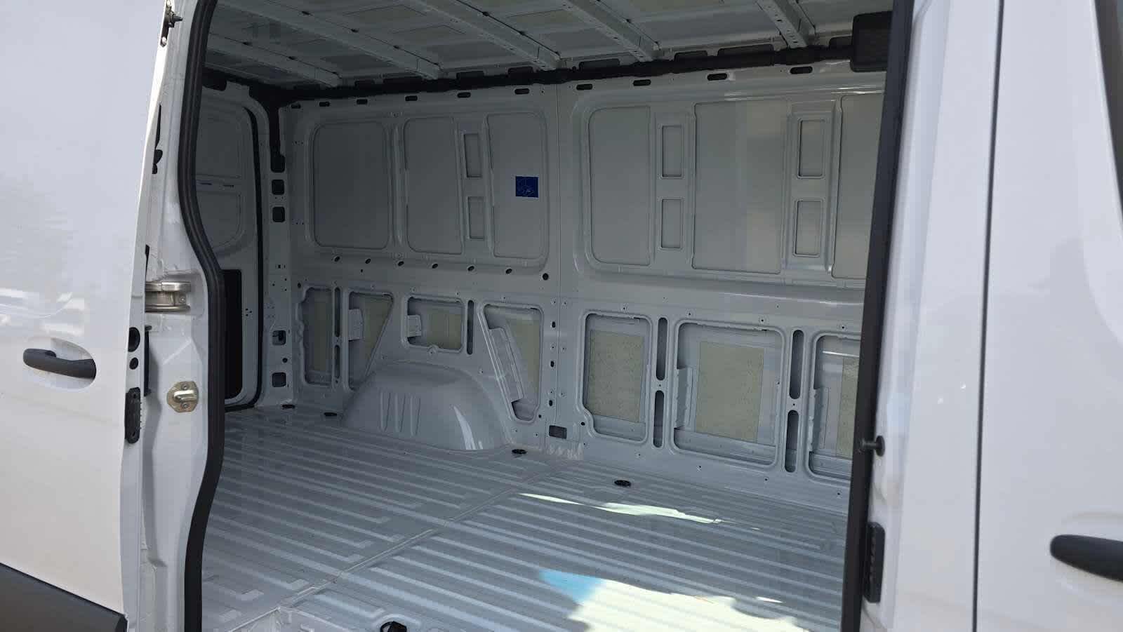 2025 Mercedes-Benz Sprinter Cargo Van 2500 Standard Roof I4 Diesel 144 RWD