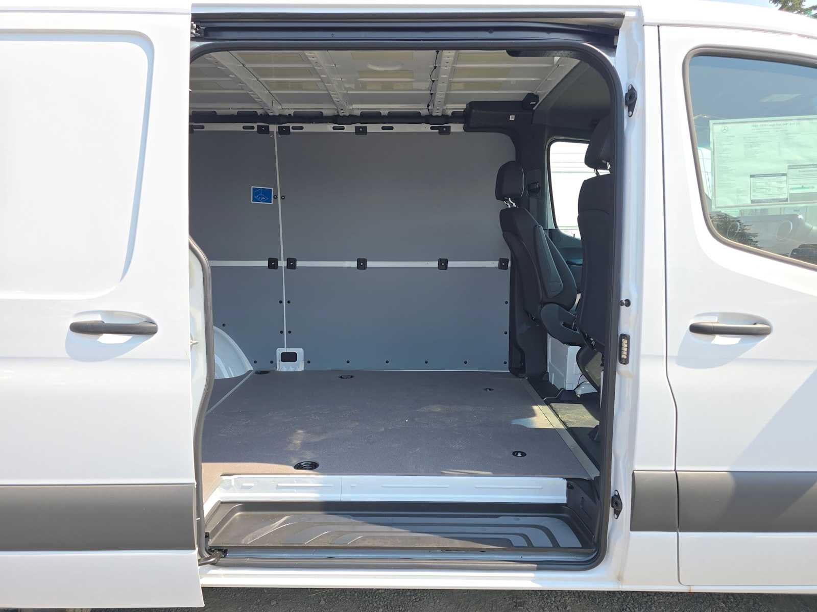 2026 Mercedes-Benz Sprinter Cargo 2500 Standard Roof I4 Diesel 144 RWD