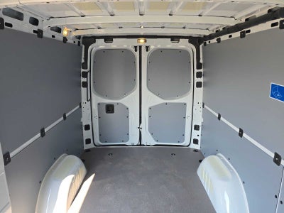 2026 Mercedes-Benz Sprinter Cargo 2500 Standard Roof I4 Diesel 144 RWD