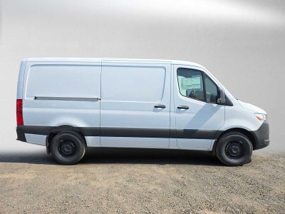 2026 Mercedes-Benz Sprinter Cargo 2500 Standard Roof I4 Diesel 144 RWD