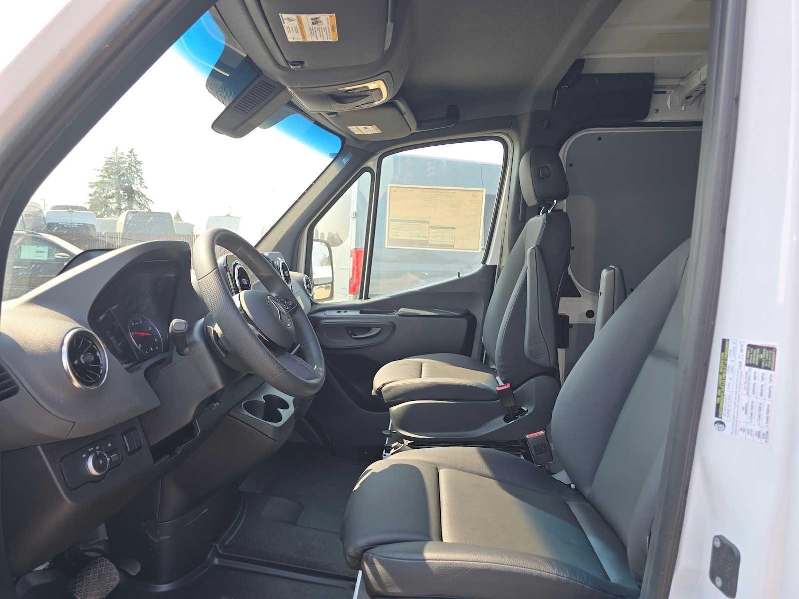 2026 Mercedes-Benz Sprinter Cargo 2500 Standard Roof I4 Diesel 144 RWD