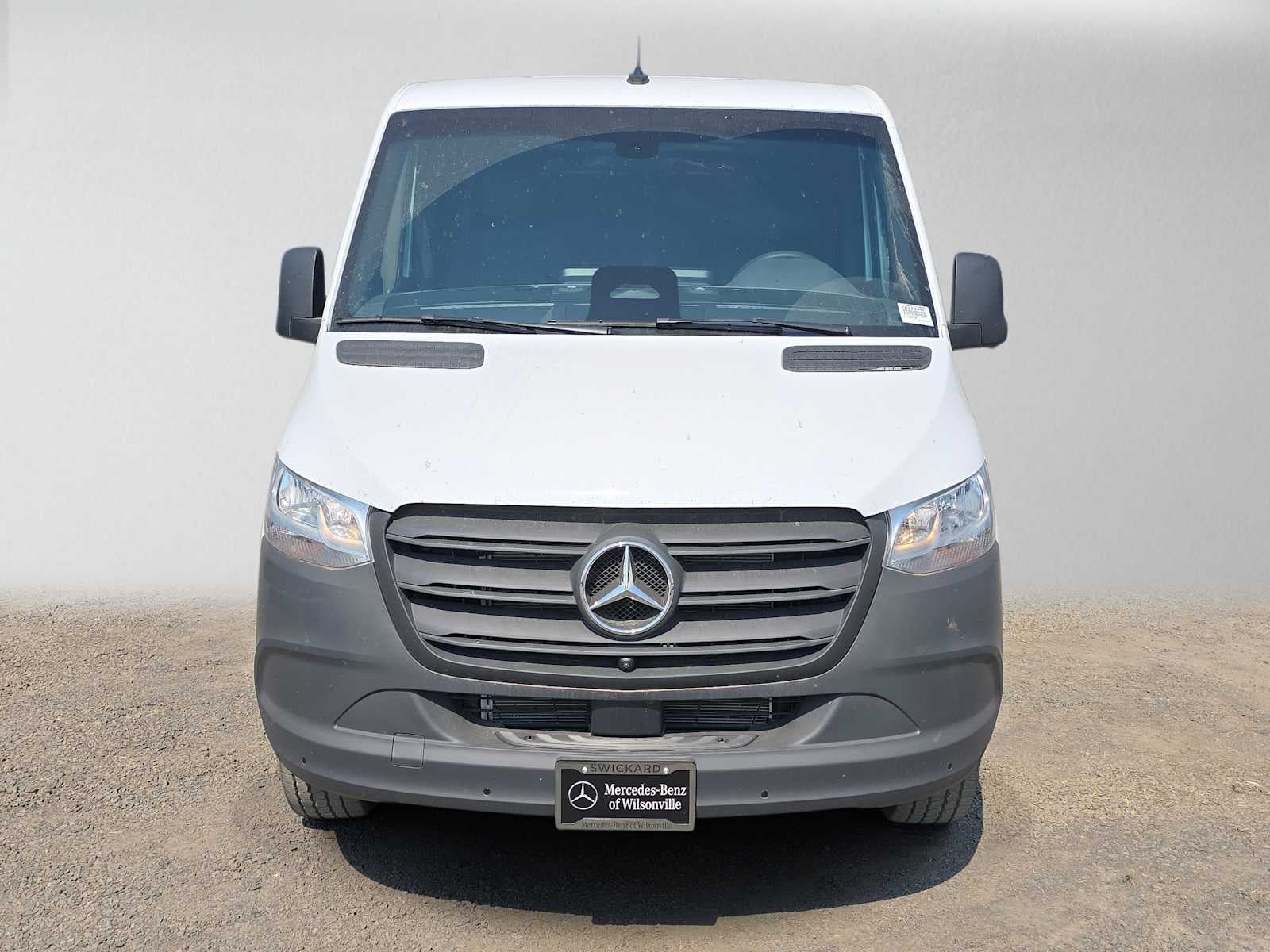 2026 Mercedes-Benz Sprinter Cargo 2500 Standard Roof I4 Diesel 144 RWD