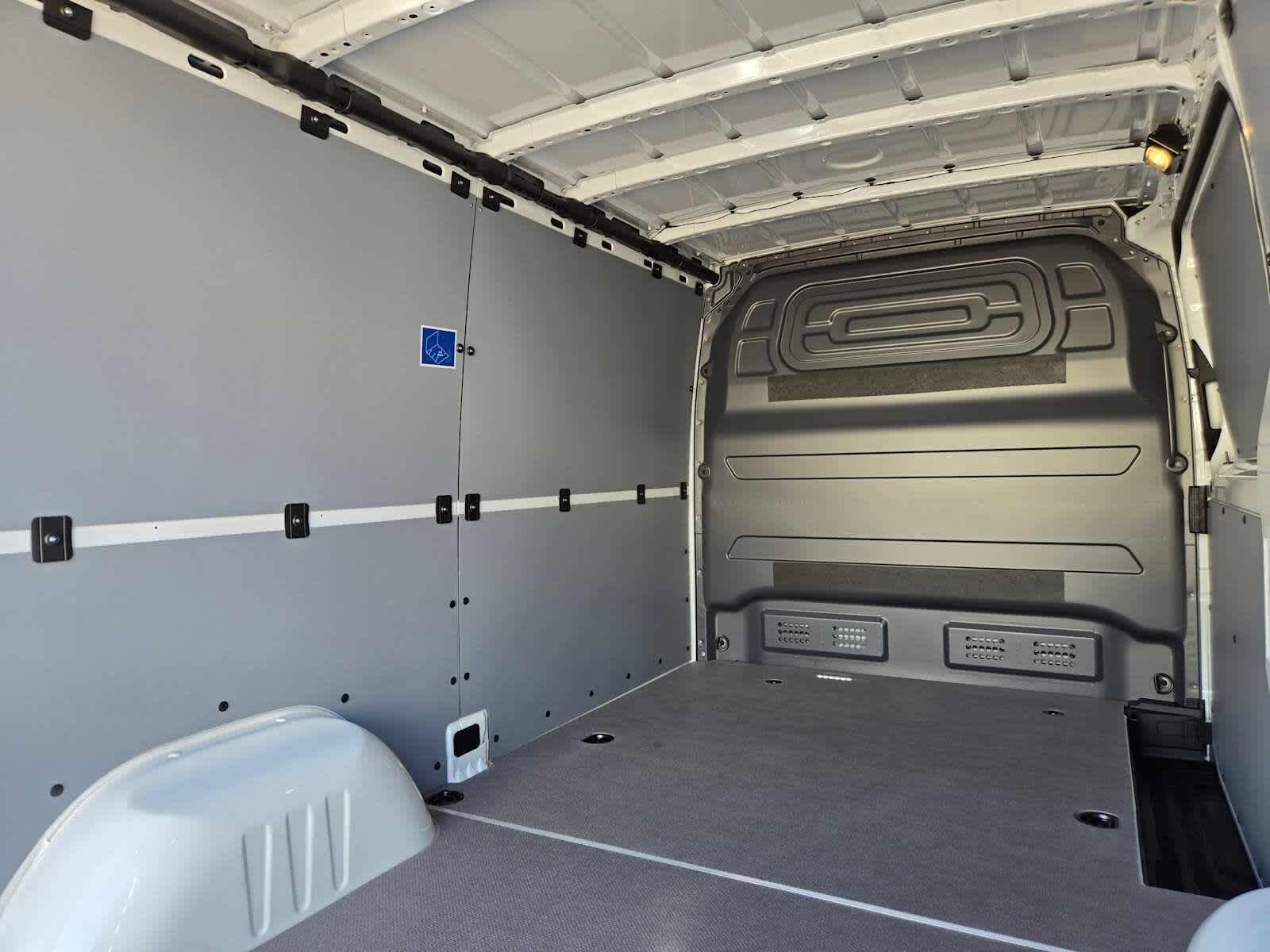 2026 Mercedes-Benz Sprinter 2500 Standard Roof I4 Diesel 144 RWD