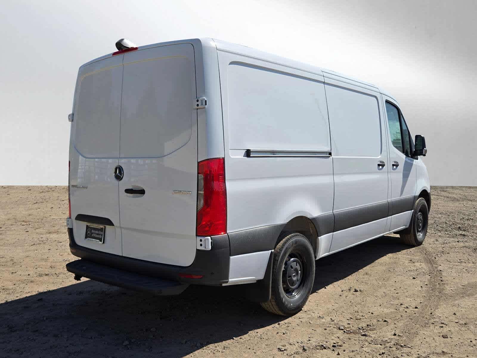 2026 Mercedes-Benz Sprinter 2500 Standard Roof I4 Diesel 144 RWD