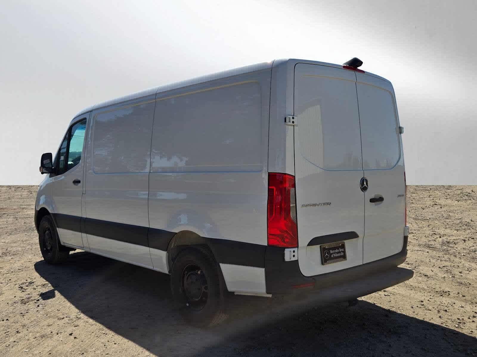 2026 Mercedes-Benz Sprinter 2500 Standard Roof I4 Diesel 144 RWD