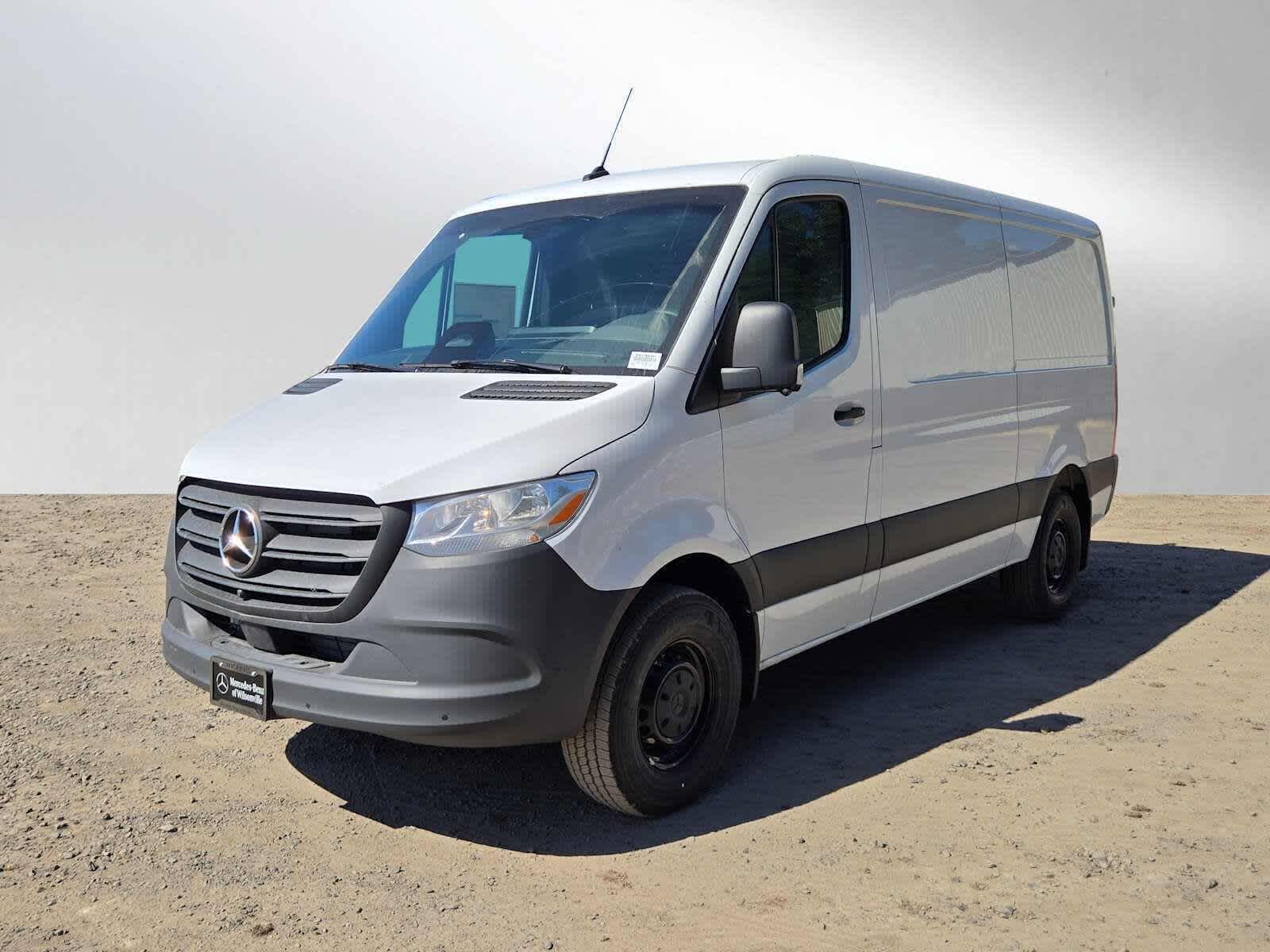 2026 Mercedes-Benz Sprinter 2500 Standard Roof I4 Diesel 144 RWD