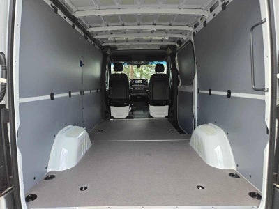 2026 Mercedes-Benz Sprinter 2500 Standard Roof I4 Diesel 144 RWD