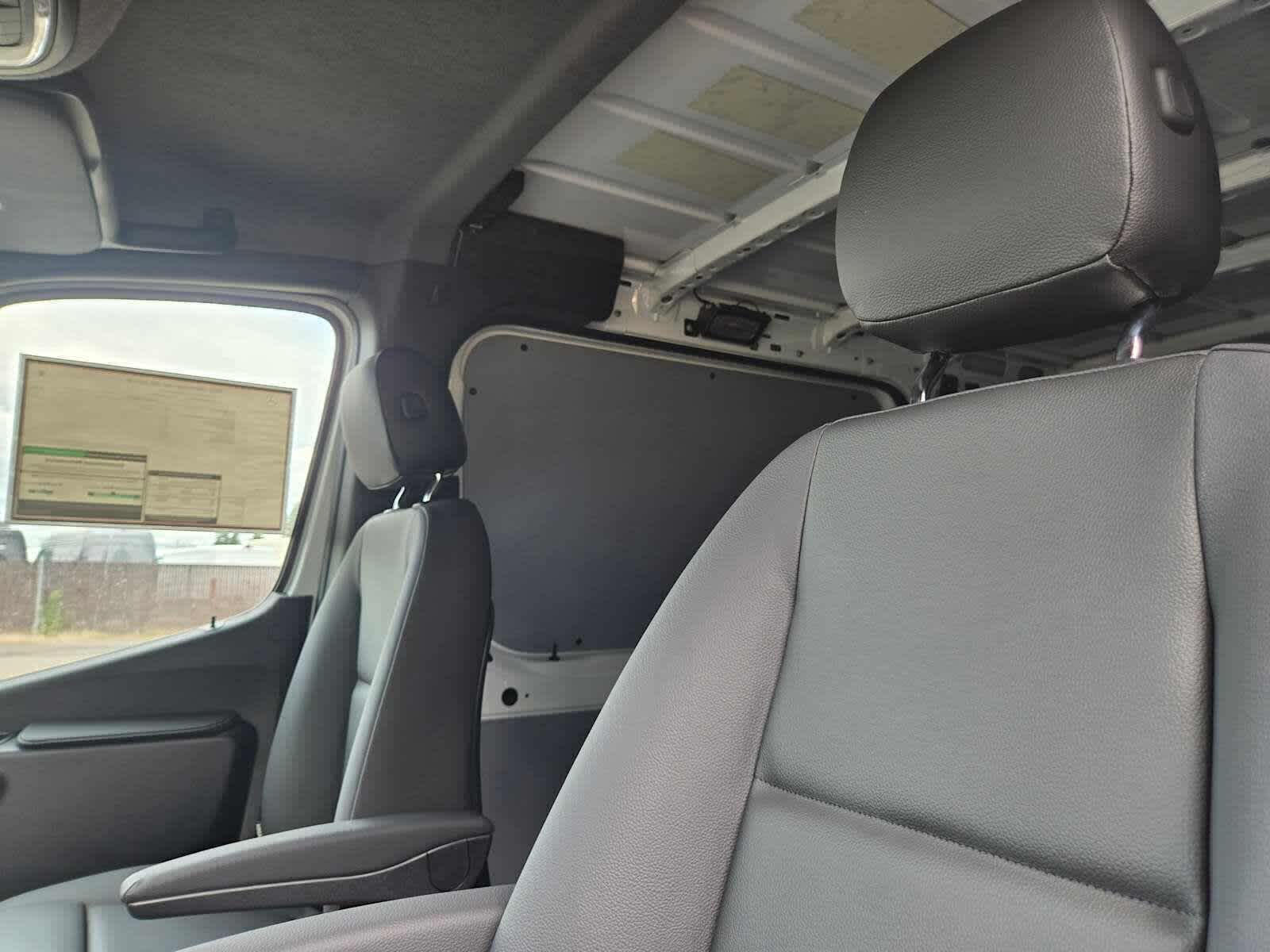 2026 Mercedes-Benz Sprinter 2500 Standard Roof I4 Diesel 144 RWD
