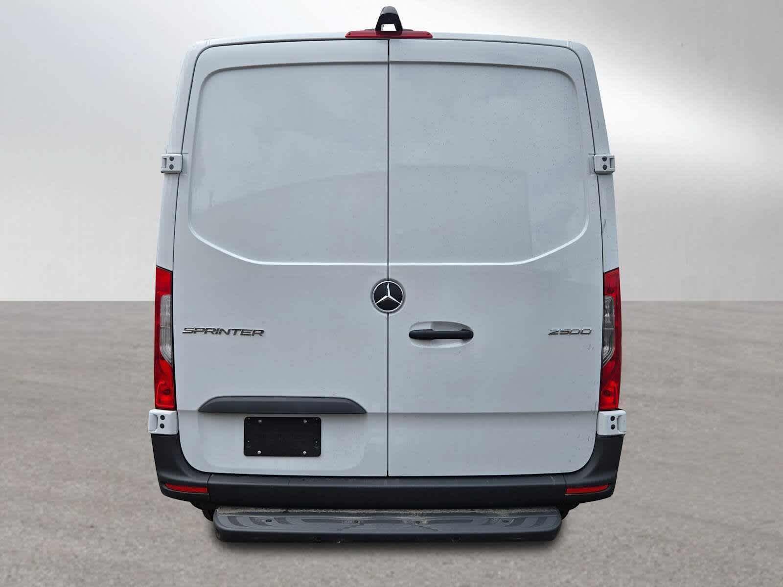 2026 Mercedes-Benz Sprinter 2500 Standard Roof I4 Diesel 144 RWD