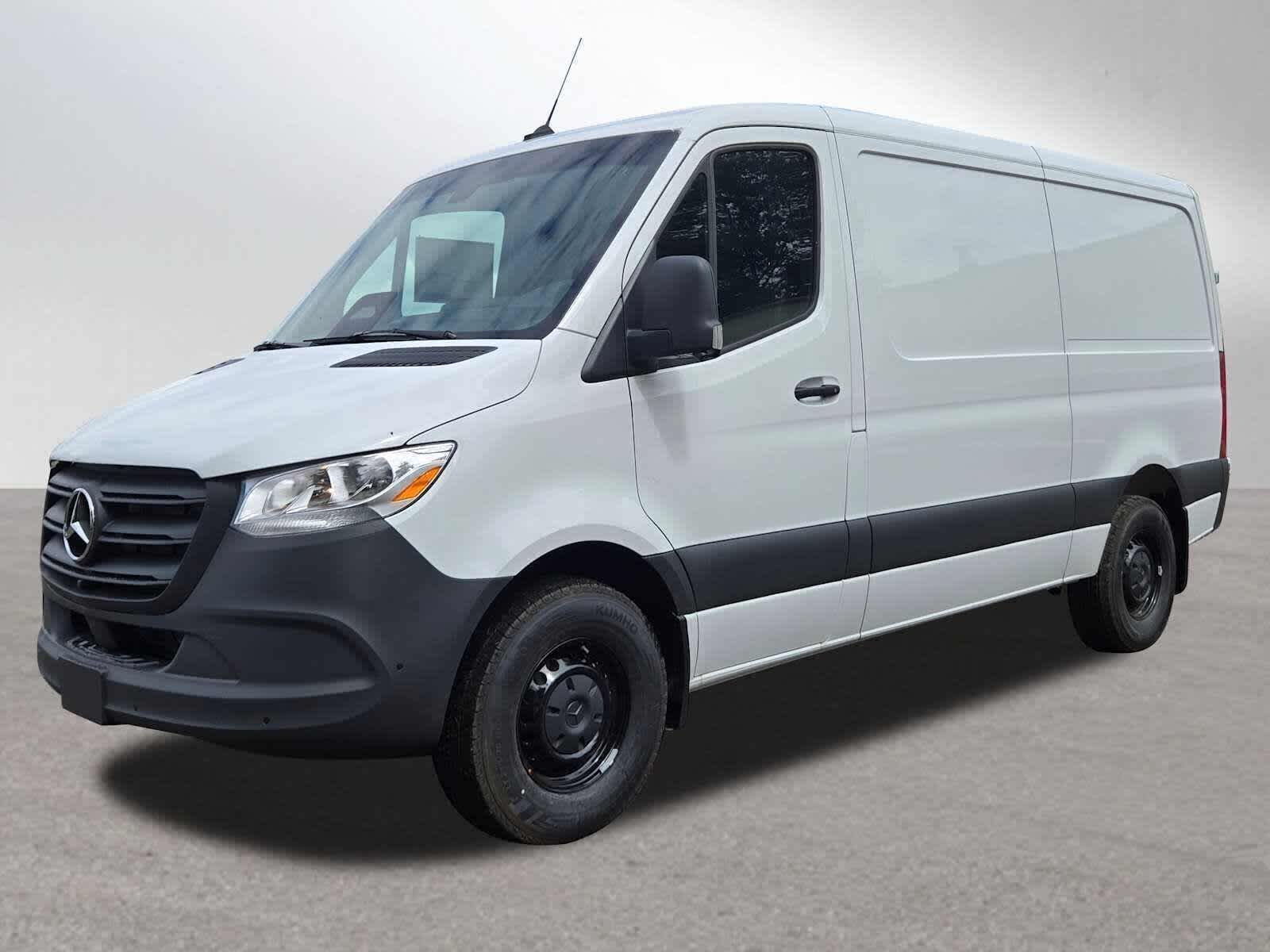 2026 Mercedes-Benz Sprinter 2500 Standard Roof I4 Diesel 144 RWD