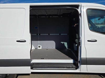 2026 Mercedes-Benz Sprinter Cargo 2500 Standard Roof I4 Diesel 144 RWD