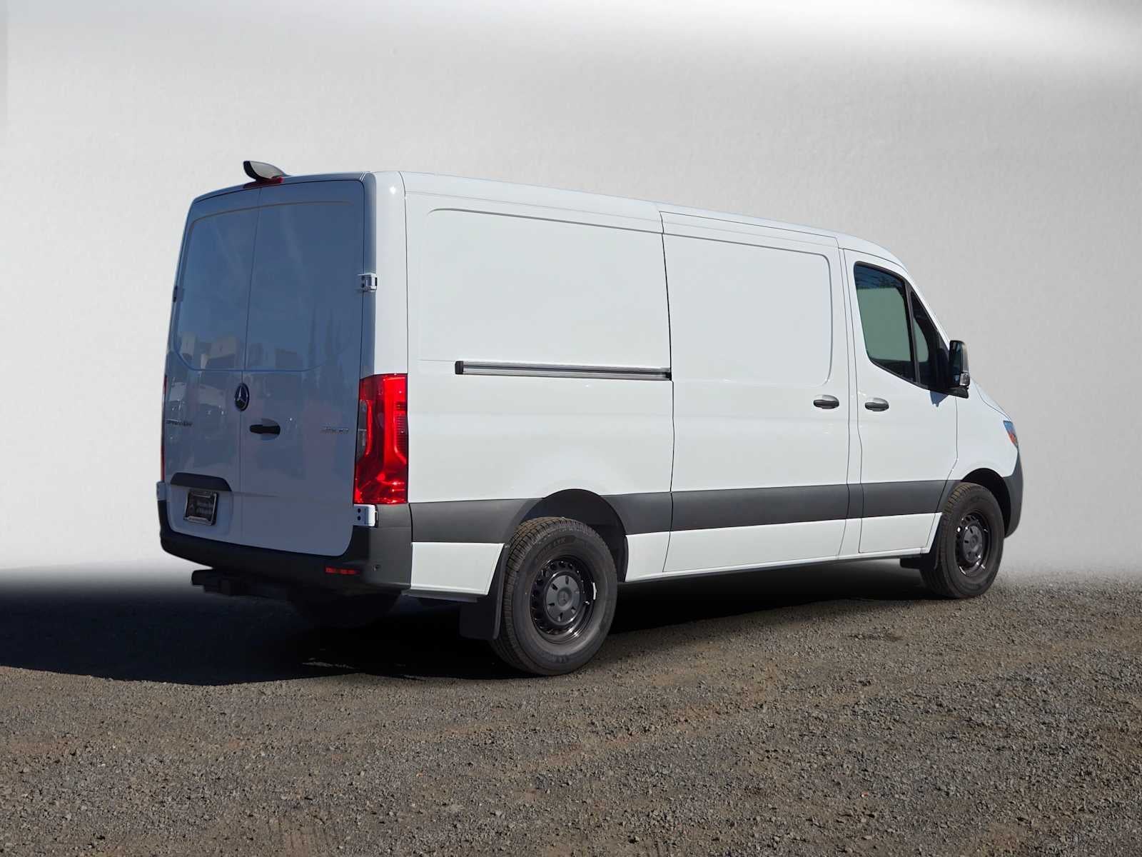 2026 Mercedes-Benz Sprinter Cargo 2500 Standard Roof I4 Diesel 144 RWD