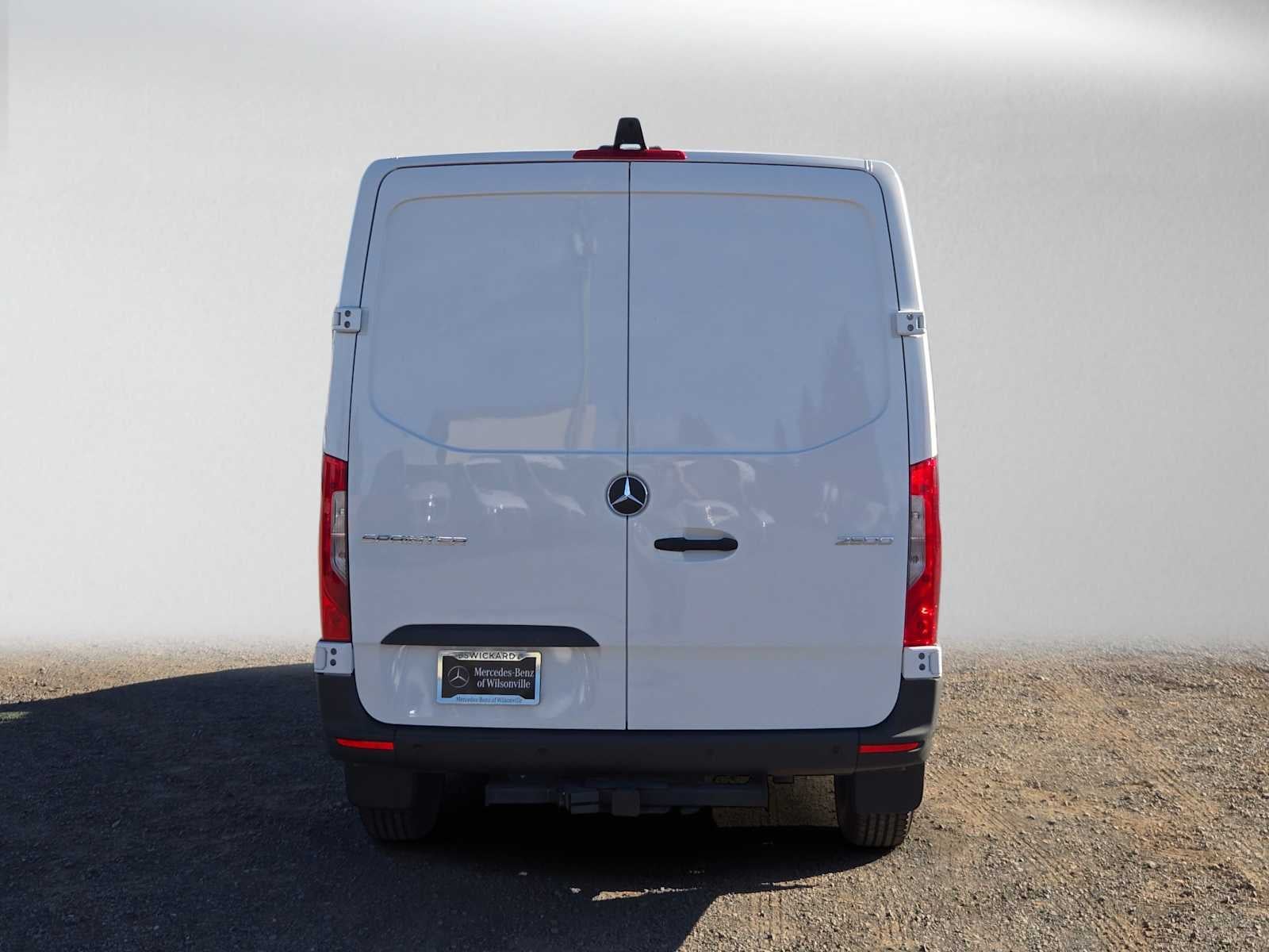 2026 Mercedes-Benz Sprinter Cargo 2500 Standard Roof I4 Diesel 144 RWD