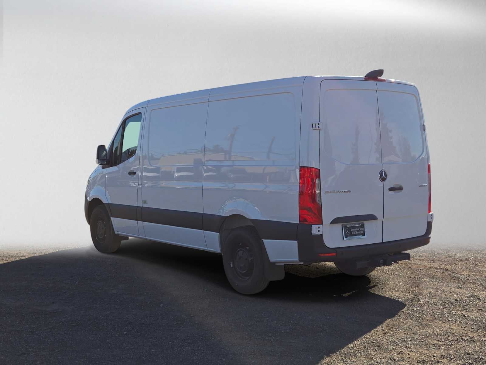 2026 Mercedes-Benz Sprinter Cargo 2500 Standard Roof I4 Diesel 144 RWD