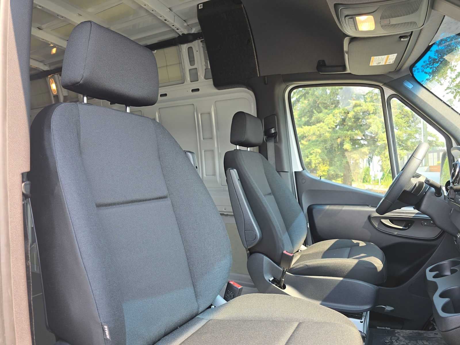 2026 Mercedes-Benz Sprinter Cargo 2500 Standard Roof I4 Diesel 144 RWD